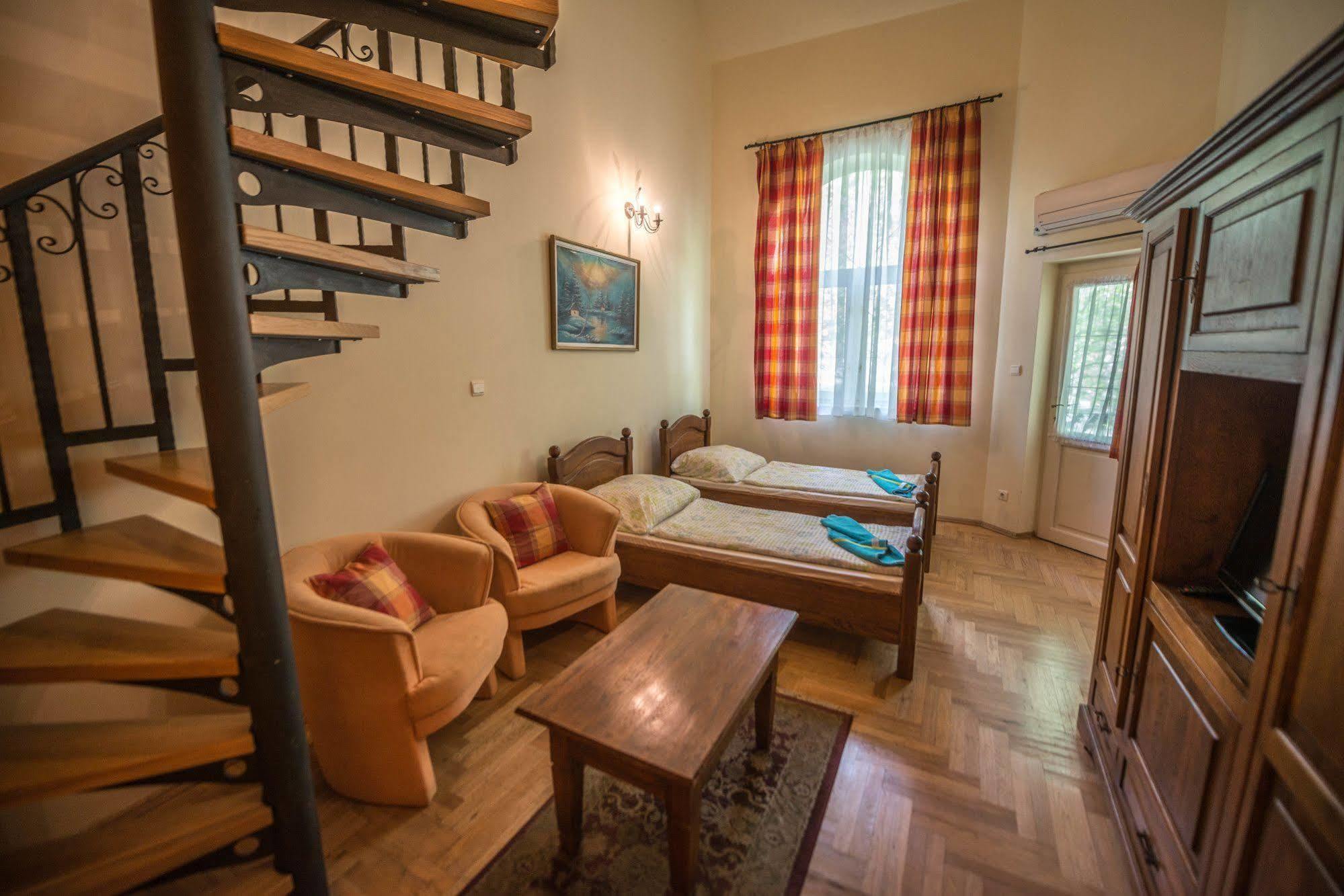 Apartment House Pater Шиофок Экстерьер фото