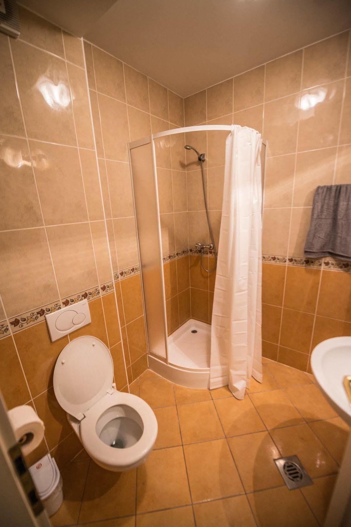 Apartment House Pater Шиофок Экстерьер фото