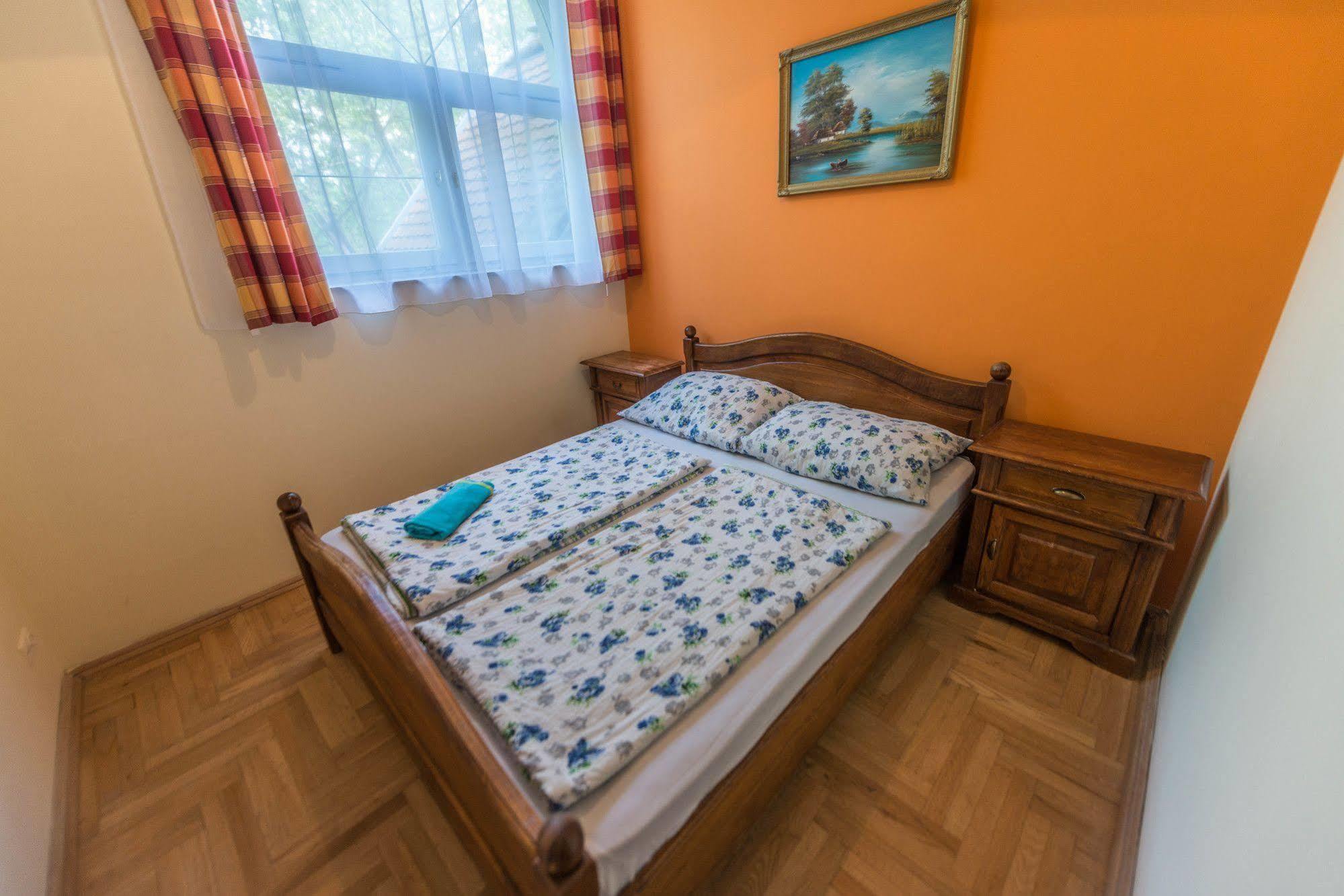 Apartment House Pater Шиофок Экстерьер фото
